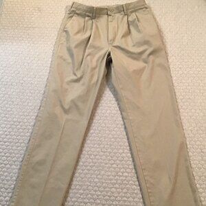 Wrangler Riata Pants 32x35 Men's Relaxed Fit Boot Cut Pleated Front Khaki
